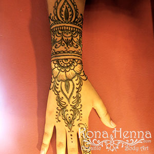 Kona Henna Studio - hands gallery
